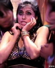 Actress Aarti Puri Spicy Pictures 13