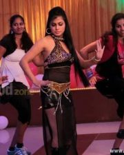 Actress Aarti Puri Spicy Pictures 17