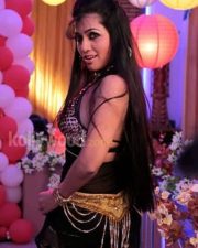 Actress Aarti Puri Spicy Pictures 30