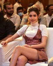 Actress Aishwarya Raj Bhakuni at Sasanasabha Movie Trailer Launch Photos 12