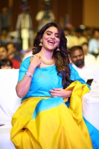 Actress Anveshi Jain at Rama Rao On Duty Movie Pre Release Event Photos 08