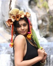 Actress Arundhati Hot Netru Indru Movie Pictures 03