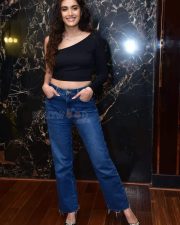 Actress Divyansha Kaushik at Michael Movie Press Meet Photos 08
