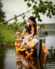 Actress Gayatri Iyer New Photoshoot Pictures 05