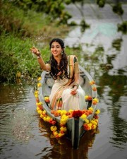 Actress Gayatri Iyer New Photoshoot Pictures 36