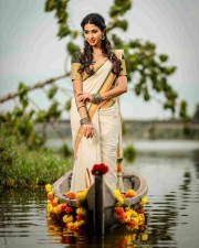 Actress Gayatri Iyer New Photoshoot Pictures 41