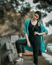 Actress Gayatri Iyer New Photoshoot Pictures 42