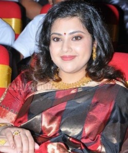 Actress Meena At Tsr Tv9 Film Awards 01