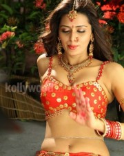 Actress Meenakshi Dixit Sexy Traditional Photos 04