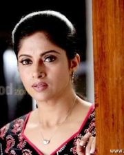 Actress Nadhiya Pictures 03