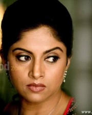 Actress Nadhiya Pictures 06