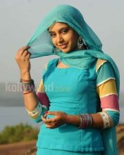 Actress Neethi Taylor Photos 19