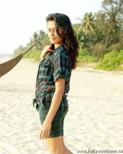 Actress Nidhi Subbaiah Sexy Pictures 08