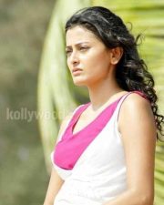 Actress Nidhi Subbaiah Sexy Pictures 13