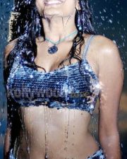 Actress Nidhi Subbaiah Sexy Pictures 15