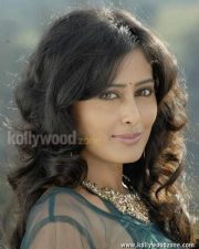 Actress Nidhi Subbaiah Sexy Pictures 27
