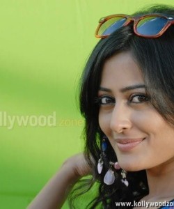 Actress Nidhi Subbaiah Sexy Pictures 28