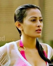 Actress Nidhi Subbaiah Sexy Pictures 31