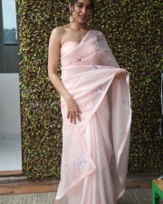 Actress Sakshi Vaidya at Gandeevadhari Arjuna Movie Interview Photos 22