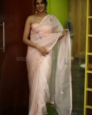 Actress Sakshi Vaidya at Gandeevadhari Arjuna Movie Interview Photos 27