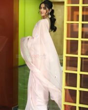 Actress Sakshi Vaidya at Gandeevadhari Arjuna Movie Interview Photos 34