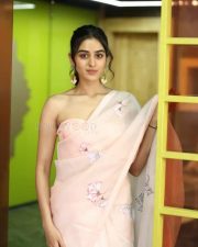 Actress Sakshi Vaidya at Gandeevadhari Arjuna Movie Interview Photos 38