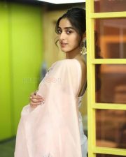 Actress Sakshi Vaidya at Gandeevadhari Arjuna Movie Interview Photos 43