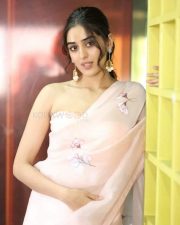 Actress Sakshi Vaidya at Gandeevadhari Arjuna Movie Interview Photos 55