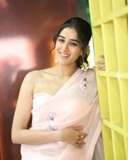 Actress Sakshi Vaidya at Gandeevadhari Arjuna Movie Interview Photos 56