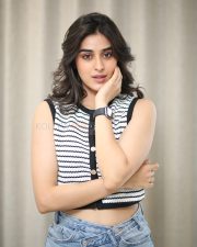 Actress Sakshi Vaidya at Nari Nari Naduma Murari Movie Interview Pictures 07
