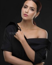 Actress Sana Khan Sexy Photoshoot Pictures 07 Actress Sana Khan Sexy Photoshoot Pictures 07