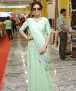 Actress Siddhi Idnani At Silk India Expo Inauguration At Secunderabad Photos 08