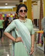 Actress Siddhi Idnani At Silk India Expo Inauguration At Secunderabad Photos 09