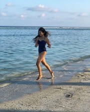 Actress Siddhi Idnani Candid Photos 12 Actress Siddhi Idnani Candid Photos 12
