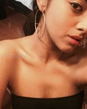 Actress Siddhi Idnani Candid Photos 29 Actress Siddhi Idnani Candid Photos 29