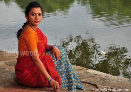 Actress Sindhu Lokanath Stills 04
