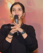 Actress Swathi Reddy at Month Of Madhu Movie Press Meet Pictures 01
