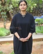 Actress Swathi Reddy at Month Of Madhu Movie Press Meet Pictures 03