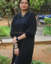 Actress Swathi Reddy at Month Of Madhu Movie Press Meet Pictures 09