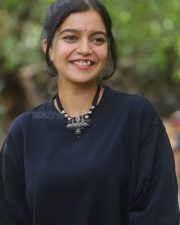 Actress Swathi Reddy at Month Of Madhu Movie Press Meet Pictures 11