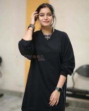 Actress Swathi Reddy at Month Of Madhu Movie Press Meet Pictures 28 Actress Swathi Reddy at Month Of Madhu Movie Press Meet Pictures 28