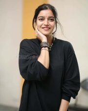 Actress Swathi Reddy at Month Of Madhu Movie Press Meet Pictures 29 Actress Swathi Reddy at Month Of Madhu Movie Press Meet Pictures 29