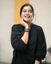 Actress Swathi Reddy at Month Of Madhu Movie Press Meet Pictures 30 Actress Swathi Reddy at Month Of Madhu Movie Press Meet Pictures 30