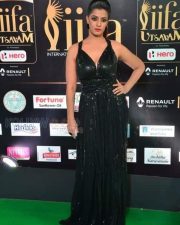 Actress Varalakshmi Sarathkumar At Iifa Utsavam 2017 Pictures 15