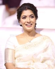 Actress Varalaxmi SarathKumar at Saraswathi Movie Pre Release Event Photos 13
