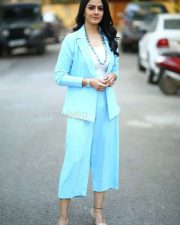 Actress Varalaxmi Sarathkumar at Yashoda Movie Interview Photos 05