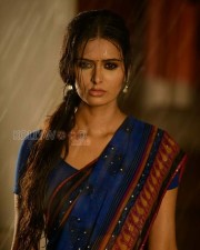 Adavi Kaachina Vennela Heroine Meenakshi Dixit Hot Photos 09