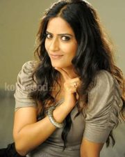 Aditi Sharma Hot Photos 01