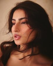 Alluring Actress Palak Tiwari in a Brown Sequined Bodycon Dress Photos 05