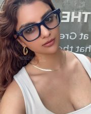 Alluring Anveshi Jain Cleavage in a White Deep Neck Tank Top Photos 01